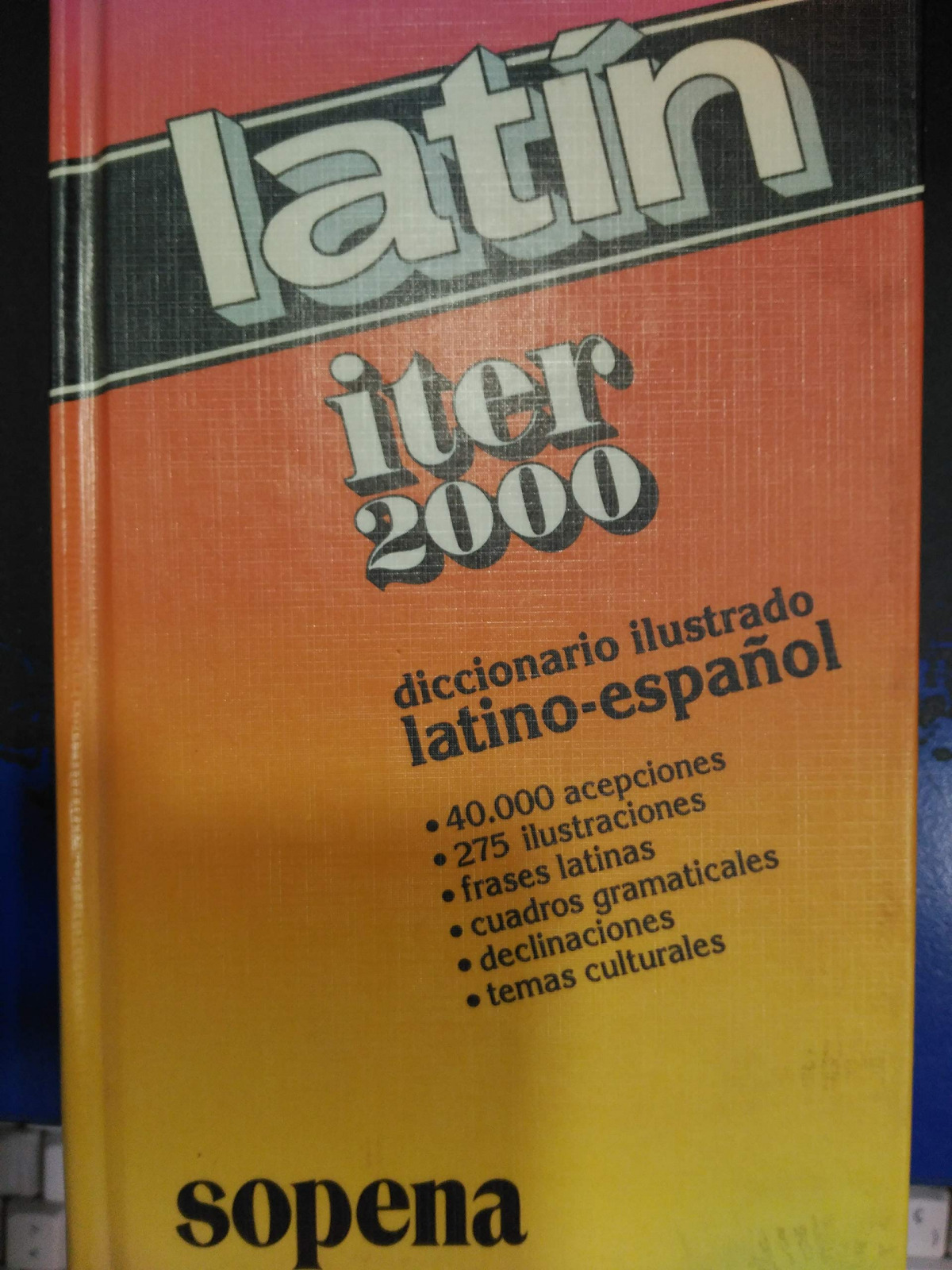 Diccionario ilustrado latino-espaÑol