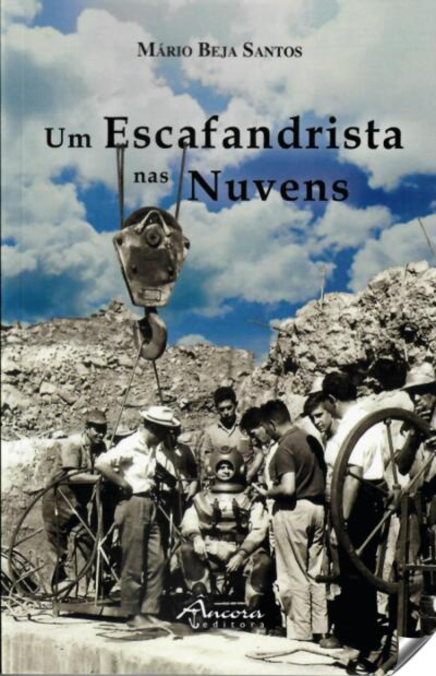 Un escafandrista nas nuvens
