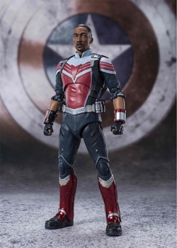 Figura Tamashi Nations Falcon Figura Marvel The Falcon And T