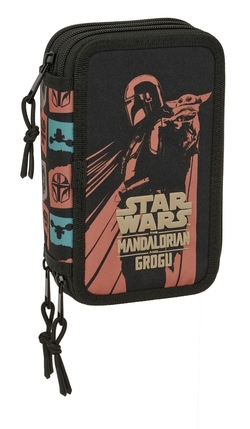 PLUMIER TRIPLE 37 PIEZAS MANDALORIAN & GROGU 12,5x19,5x5,5cm