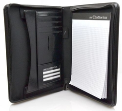 PORTAFOLIO A5 COM ZIPER PRETO 25.5X18.5X3 CM