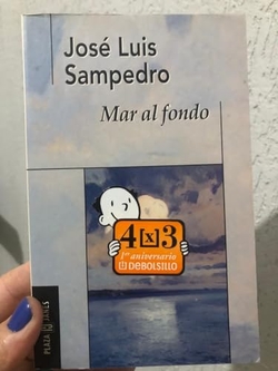 Mar al fondo