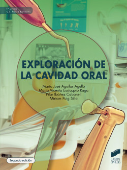 Exploración de la cavidad oral.