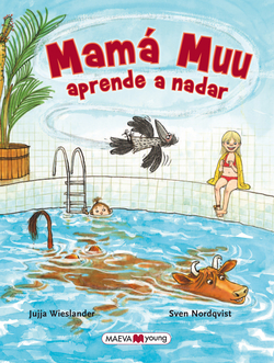 Mamá muu aprende a nadar