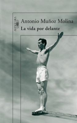 La vida por delante