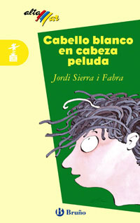 Cabello blanco en cabeza peluda