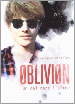 Oblivion: Un cel rere l'altre