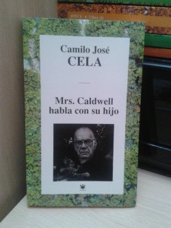 MRS. CALDWELL HABLA CON SU HIJO