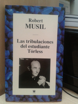 LAS TRIBULACIONES DEL ESTUDIANTE T"RLESS