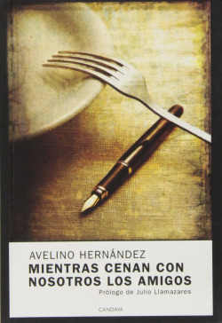 Mientras cenan con nosotros los amigos