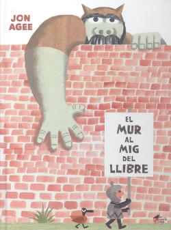 EL MUR AL MIG DEL LLIBRE