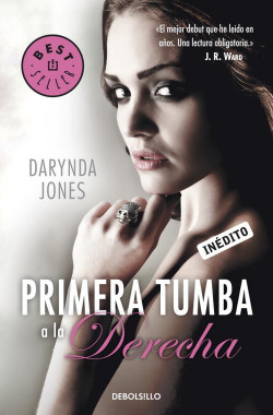 Primera tumba a la derecha. (Charley Davidson 1)
