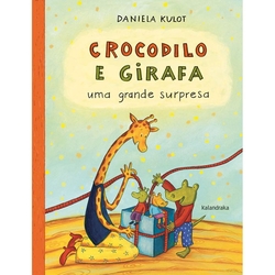 Crocodilo e girafa uma grande surpresa
